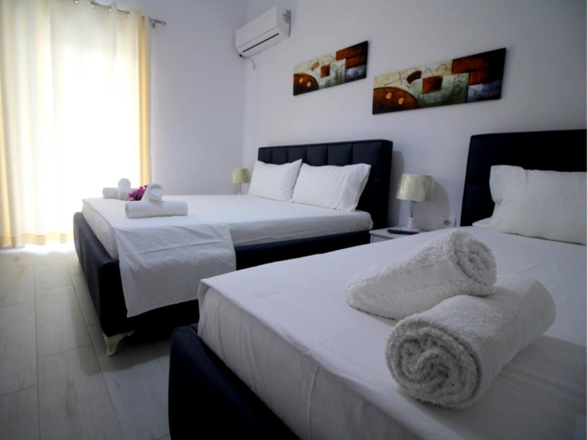 Gusto Di Casa Hotel Sarande Exterior photo